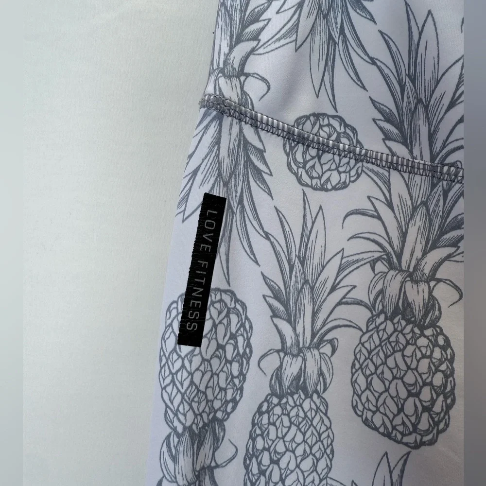 Pineapple Pattern Leggings Women’s Size Medium - Picture 3 of 6